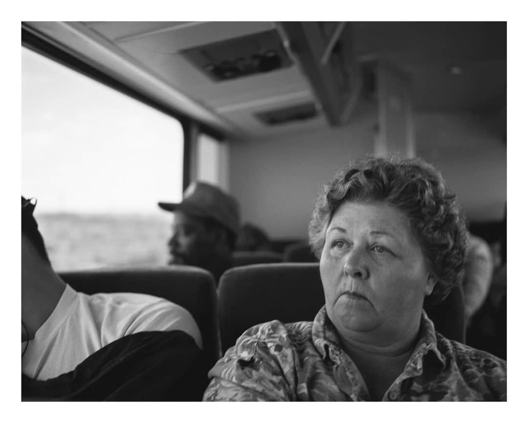 マリオ・ソレンティのインスタグラム：「Road Trippin 1990’s GreyHound Bus  @therealofficialfrankb  #mariosorrenti  Some images from my road trip. Early 90’s」