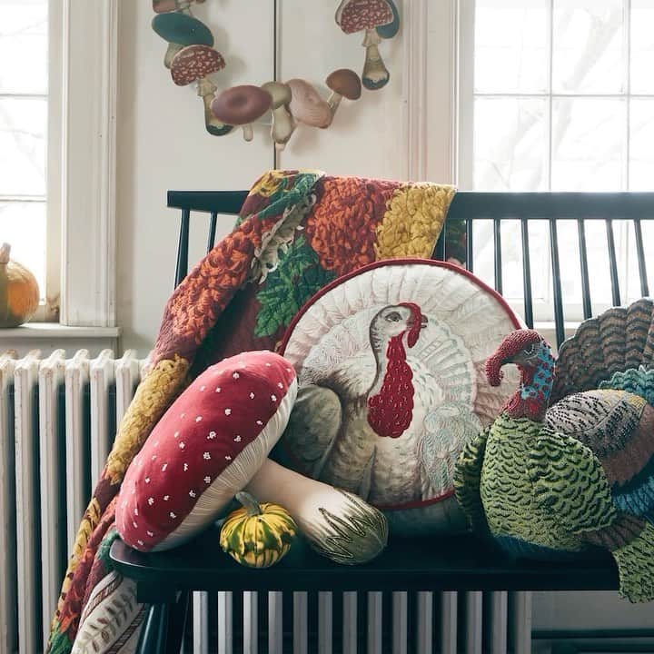 Targetのインスタグラム：「✨Just dropped✨ The John Derian for Target collection is here with exclusive decor for fall. 🦃 Shop it now, link in bio.」