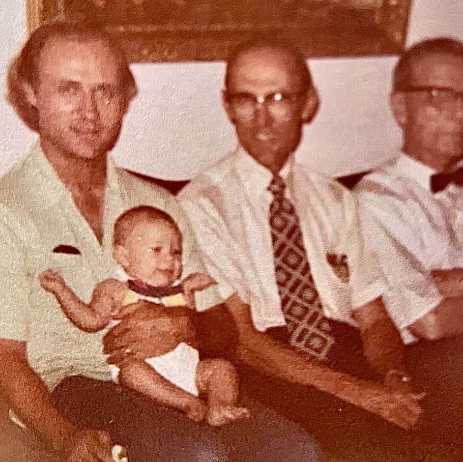 のインスタグラム：「The HOYT men  Circa 1977! BabyHawk. PapaHawk GrandDadHawk And Great Granddad Hawk!」