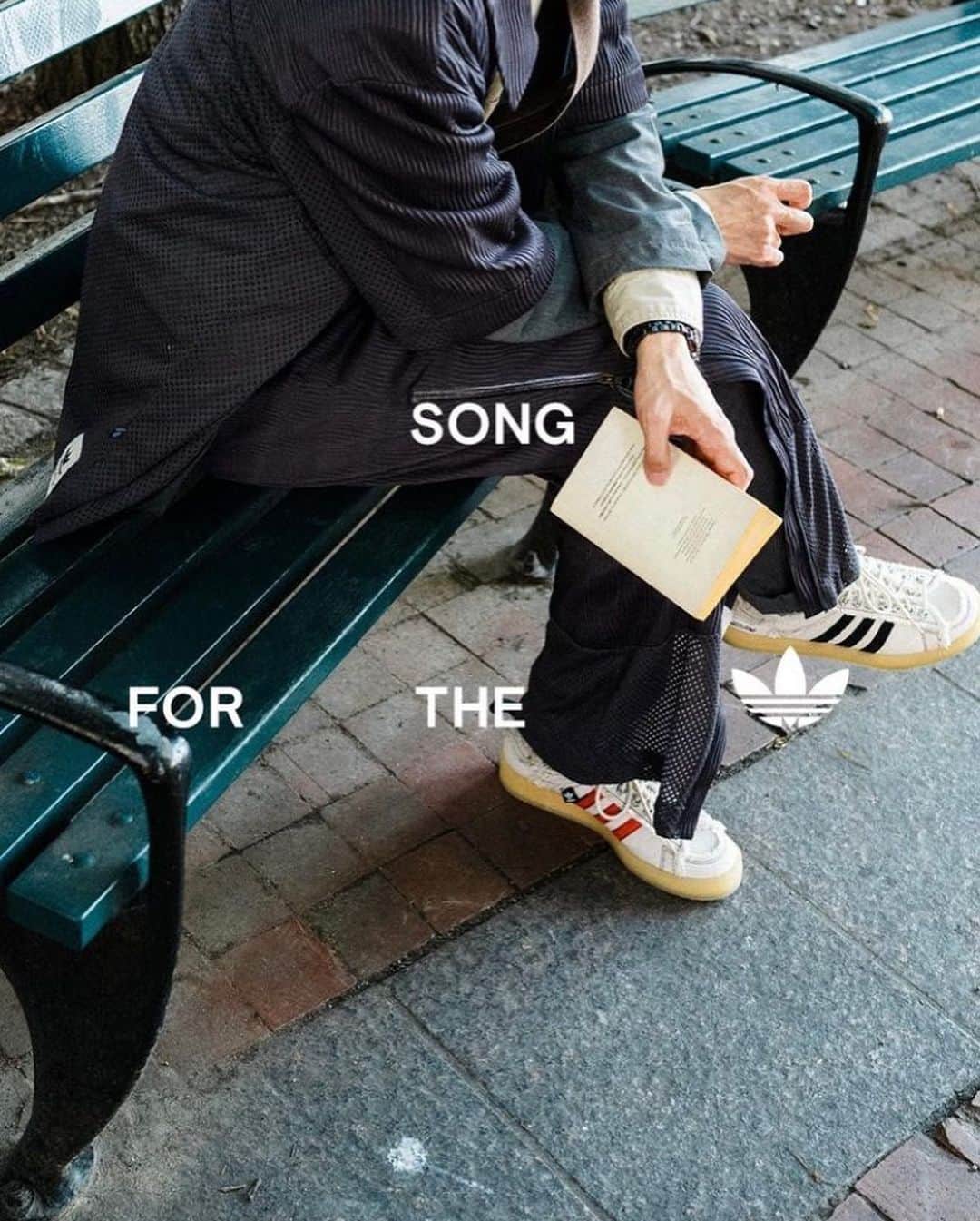 ケンゾーミナミさんのインスタグラム写真 - (ケンゾーミナミInstagram)「Repost from @songforthemute:  SONG FOR THE MUTE x ADIDAS 002 — Campaign by Atsushi Nishijima.  Jima (@jimagraphy) observes Kenzo on a park bench, an artist and friend. New York City, 2023. @kenzominami  “SFTM-002” releases globally on Friday, 20th of October @adidasoriginals  #SFTMxADIDAS #SFTMCOLLABORATIONS #songforthemute #kenzominami #jimagraphy」10月16日 2時48分 - kenzominami
