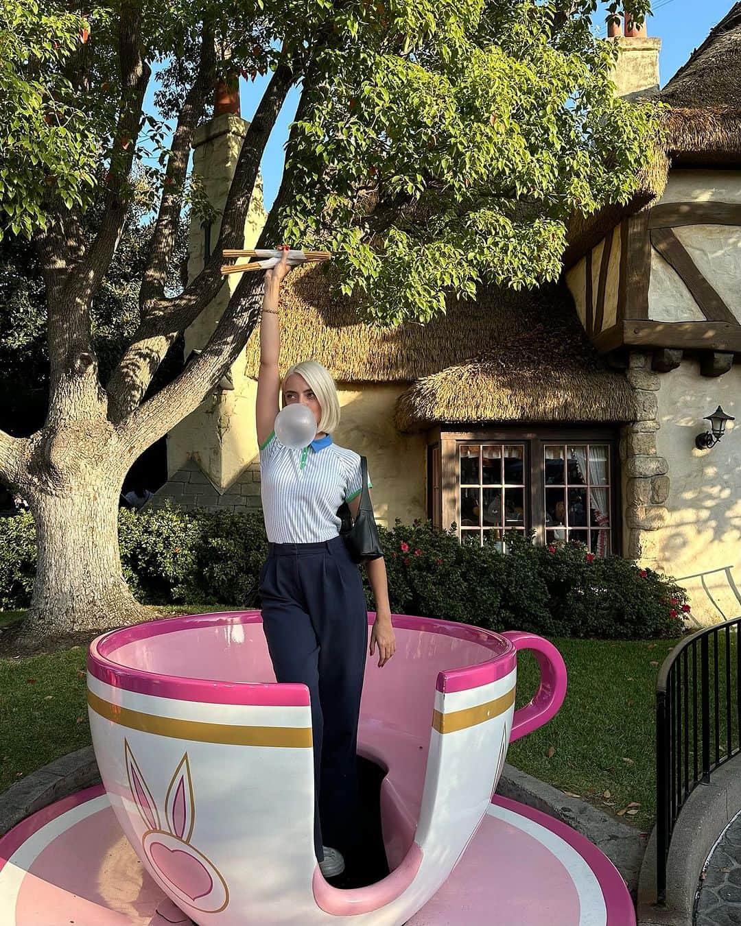 パイパー・アメリカ・スミスのインスタグラム：「Who wants this other churro?」