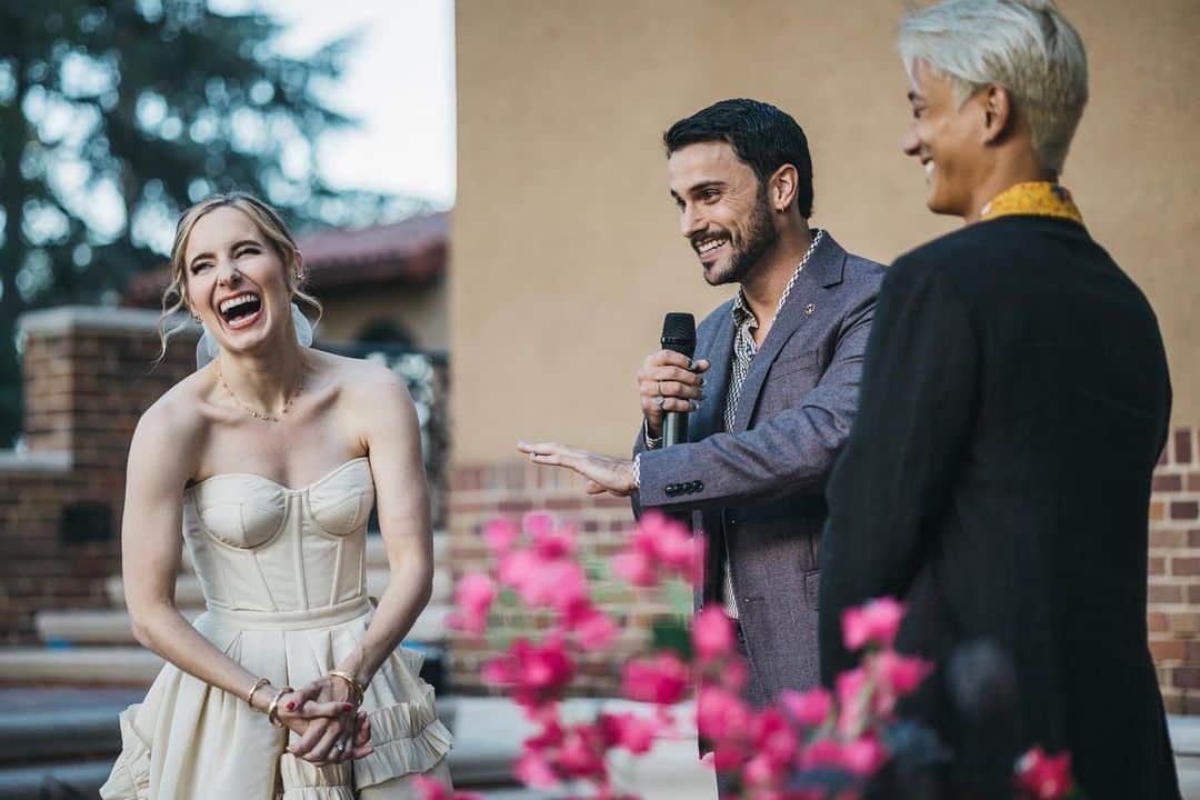 ジャック・ファライーのインスタグラム：「I loved officiating almost as much as I love these two  📸 @dianafeil_photography」