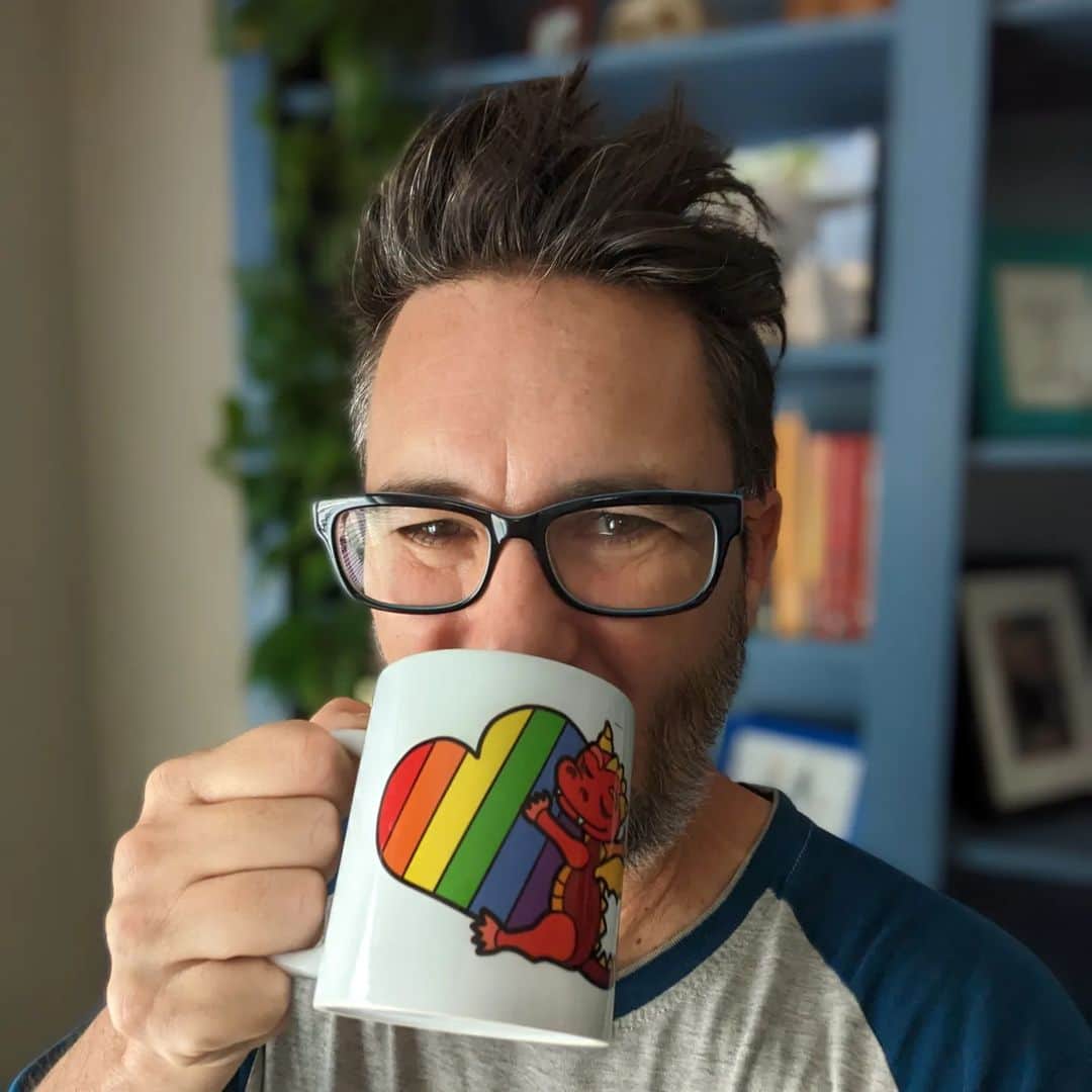 ウィル・ウィトンのインスタグラム：「This morning's bedhead slept in.」