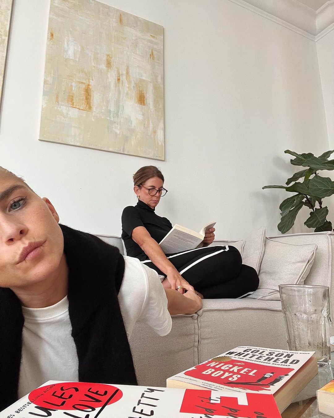 キャロライン・ダウルのインスタグラム：「about last week #daurdump」