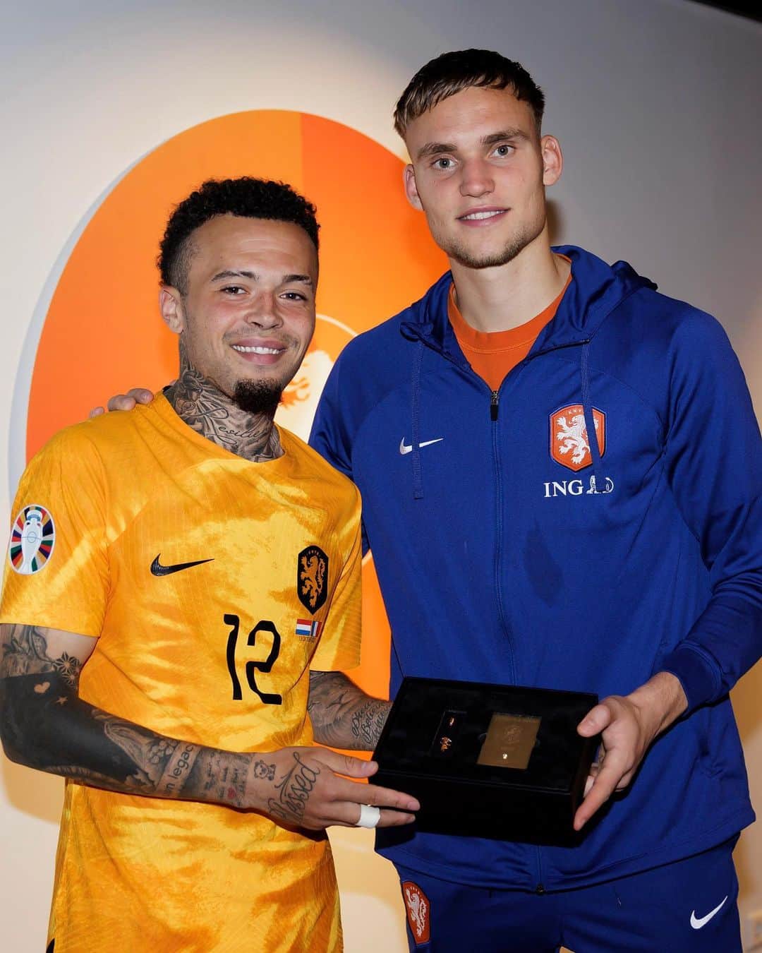のインスタグラム：「Congratulations boys! 🌟🌟  On to many more, Q & Bart! 🧡  #PoweredByGASSAN | @gassandiamonds」