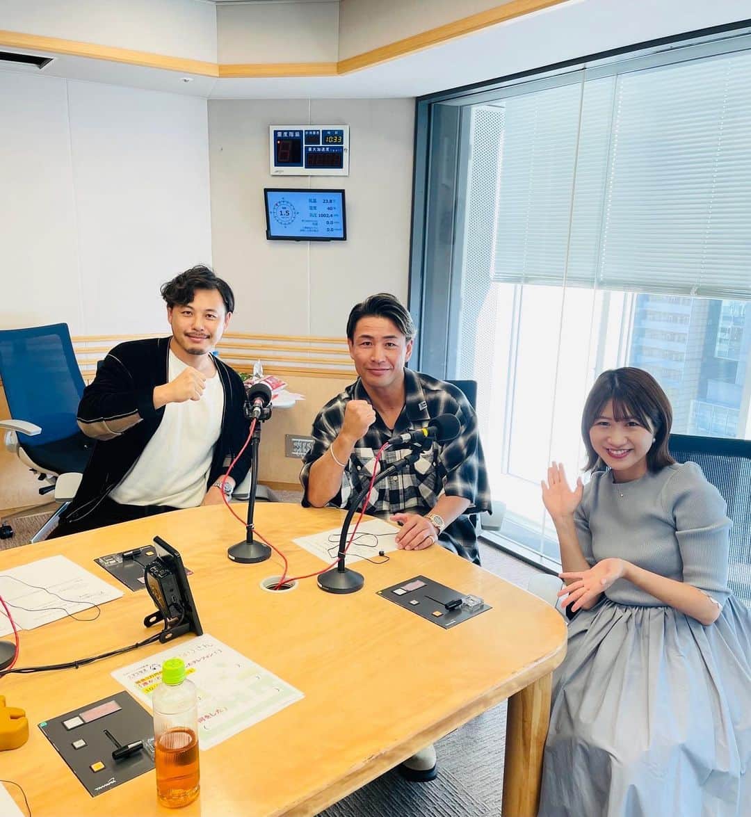 魔裟斗のインスタグラム：「文化放送で平子さんのラジオからの脚トレでした。  やっぱ髭伸ばすか？ #魔裟斗  #平子祐希  #文化放送」