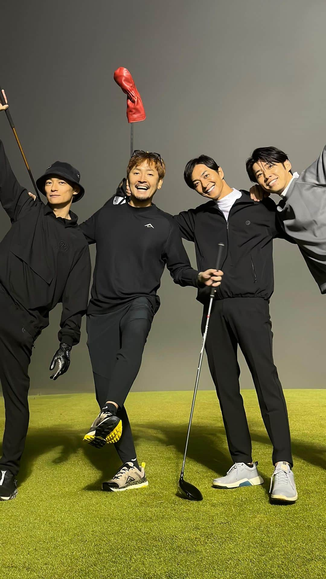 小柳津林太郎のインスタグラム：「"Sunday Night Golf⛳️" with my Bro's🌹  記念すべき、第一回🌹⛳️ ナイターゴルフめちゃ楽しかったなー☺️何気に四人で集まるのは初めて！  1号と2号は同級生。3号と4号も同級生👍これからも楽しくよろしくです😍第二回も開催します😇次は福岡かなー。  @tomonaga_shinya 運転ありがとう😌」