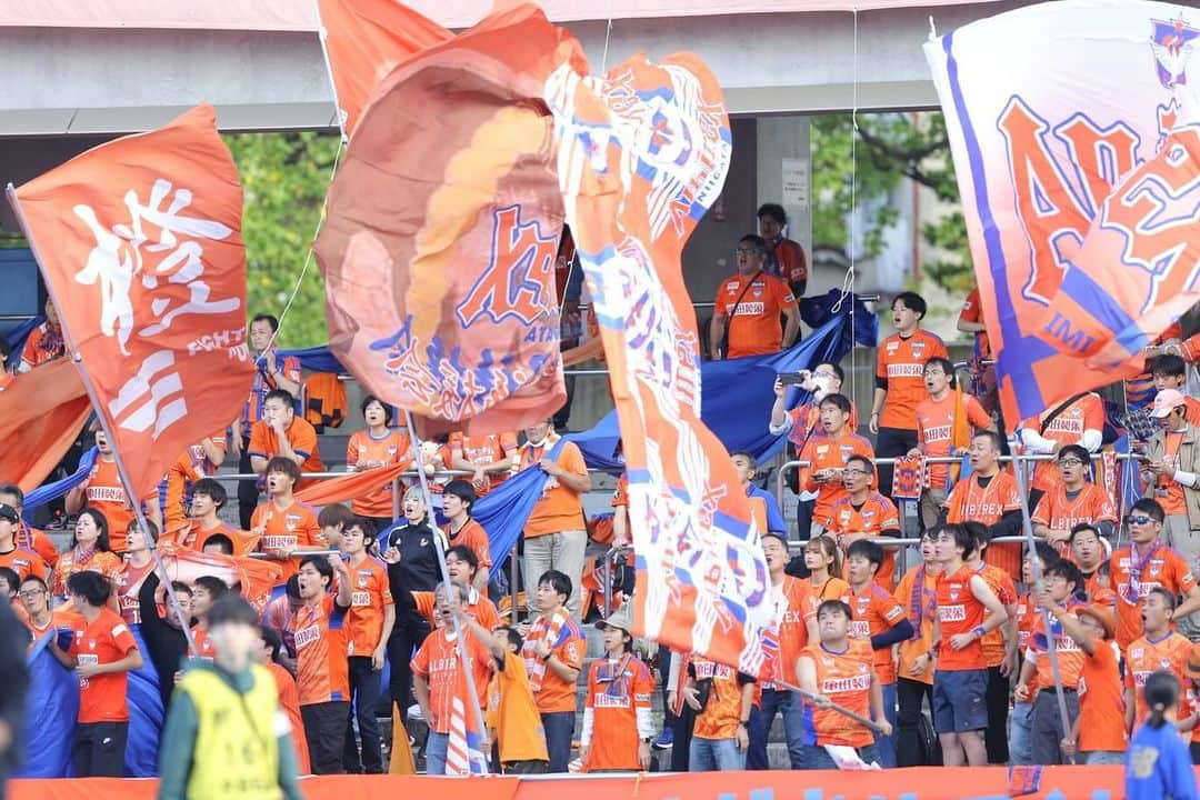 川澄奈穂美さんのインスタグラム写真 - (川澄奈穂美Instagram)「📸🧡💙 ▽ WEリーグカップ決勝 vs サンフレッチェ広島レジーナ △0-0（×PK2-4）  より一層 #新潟にタイトルを の想いが強くなった試合。  #アイシテルニイガタ」10月16日 16時24分 - naho_kawasumi_9