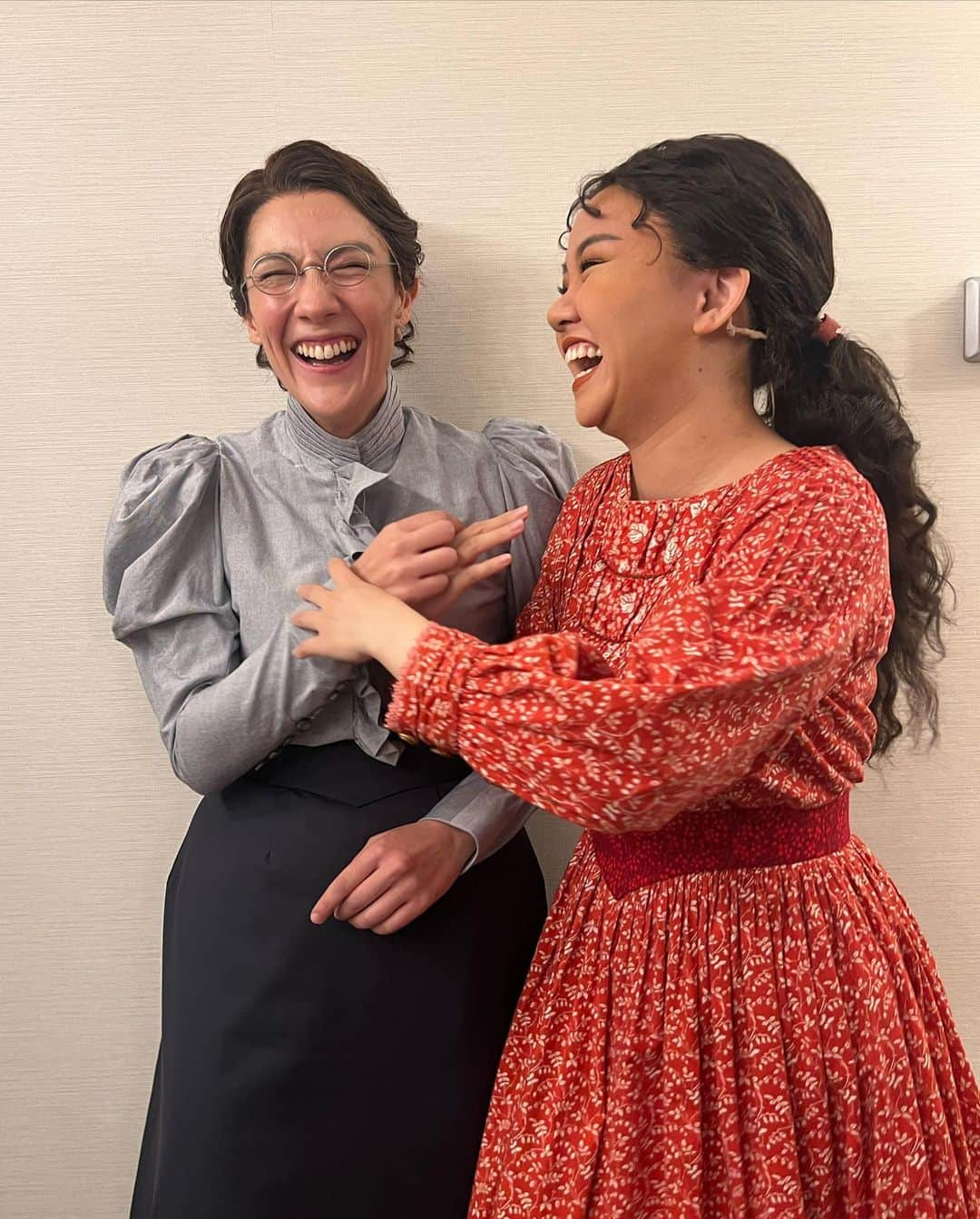 遥海さんのインスタグラム写真 - (遥海Instagram)「“The women who find their soul sisters are the lucky ones” -Heather Hays  I guess i’m luckyyy!!!!  #ラグタイム #ミュージカル #土井ケイト #遥海 #エマゴールドマン #サラ」10月16日 16時33分 - thisis_harumi