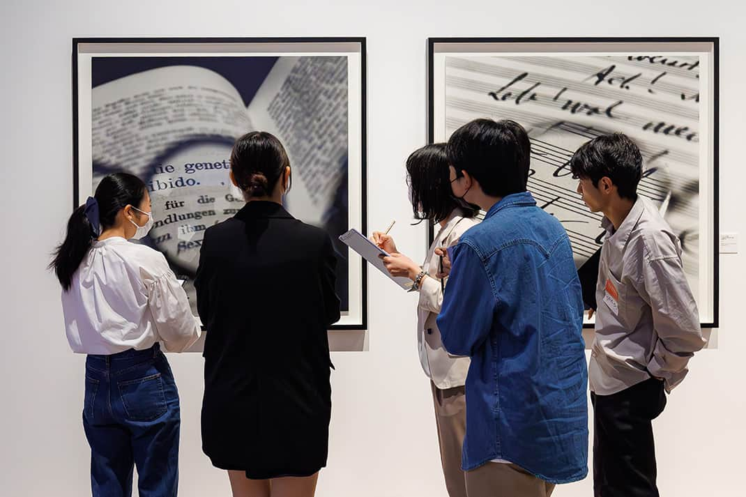 立教大学さんのインスタグラム写真 - (立教大学Instagram)「森美術館開館20周年記念展として今年4/19～9/24まで開催した「ワールド・クラスルーム：現代アートの国語・算数・理科・社会」では立教大学が連携。また学校法人立教学院として連携ラーニング・プログラム「アート・キャンプ Vol.10：ワールド・クラスルーム ユース・アンバサダー」に協力し、立教池袋中学校・高等学校、立教新座中学校・高等学校、立教大学の各生徒、学生が参加しました。活動の様子をご覧いただけます！  #森美術館 #moriartmuseum #ワールドクラスルーム展 #worldclassroomexhibition #芸術 #文化 #カルチャー #芸能 #立教大学 #立教 #立大 #rikkyo #rikkyouniversity  https://rec.rikkyo.ac.jp/pickup/2023/fr9ga20000001wye.html」10月16日 16時34分 - rikkyouniv