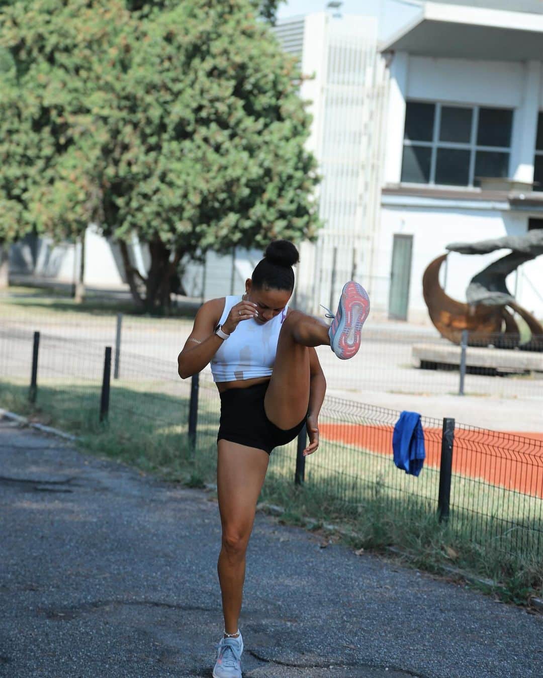 Johanelis HERRERA ABREUのインスタグラム：「Let’s go for another week of hard work 🚀✨🍀🙏🏽🥵😵‍💫🧚🏽‍♂️  #grateful #letsgetit #workout #work #athlete #athletics #trackgirls #letsmove #moveyourbody #motivation #monday #daje #adidas」