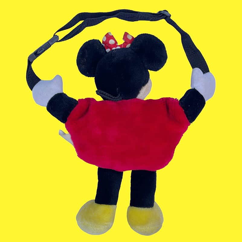 おもちゃやSPIRALさんのインスタグラム写真 - (おもちゃやSPIRALInstagram)「Vintage Minnie Mouse Waist pouch入荷しました💟✨🐭🎀  アジャスターで調節が可能なのでウエストポーチにもショルダーにもなります💫」10月16日 16時47分 - spiral_toy