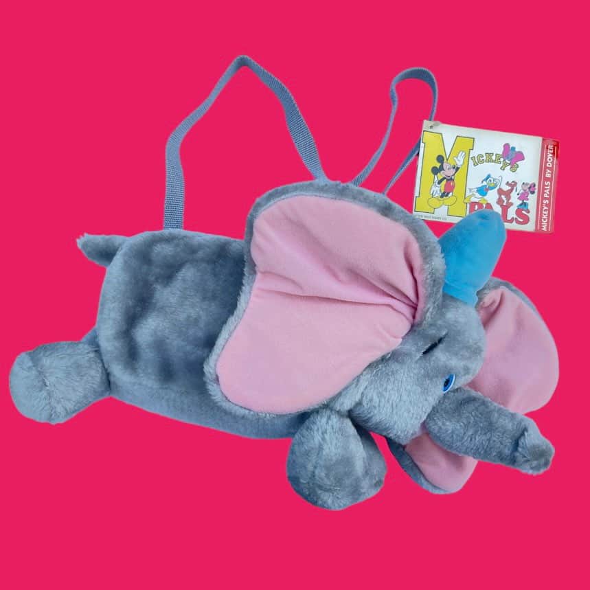 おもちゃやSPIRALのインスタグラム：「Vintage Dumbo shoulder bag入荷しました🐘★👑✨✨✨  耳が大きくてとっても可愛いです⭐️」