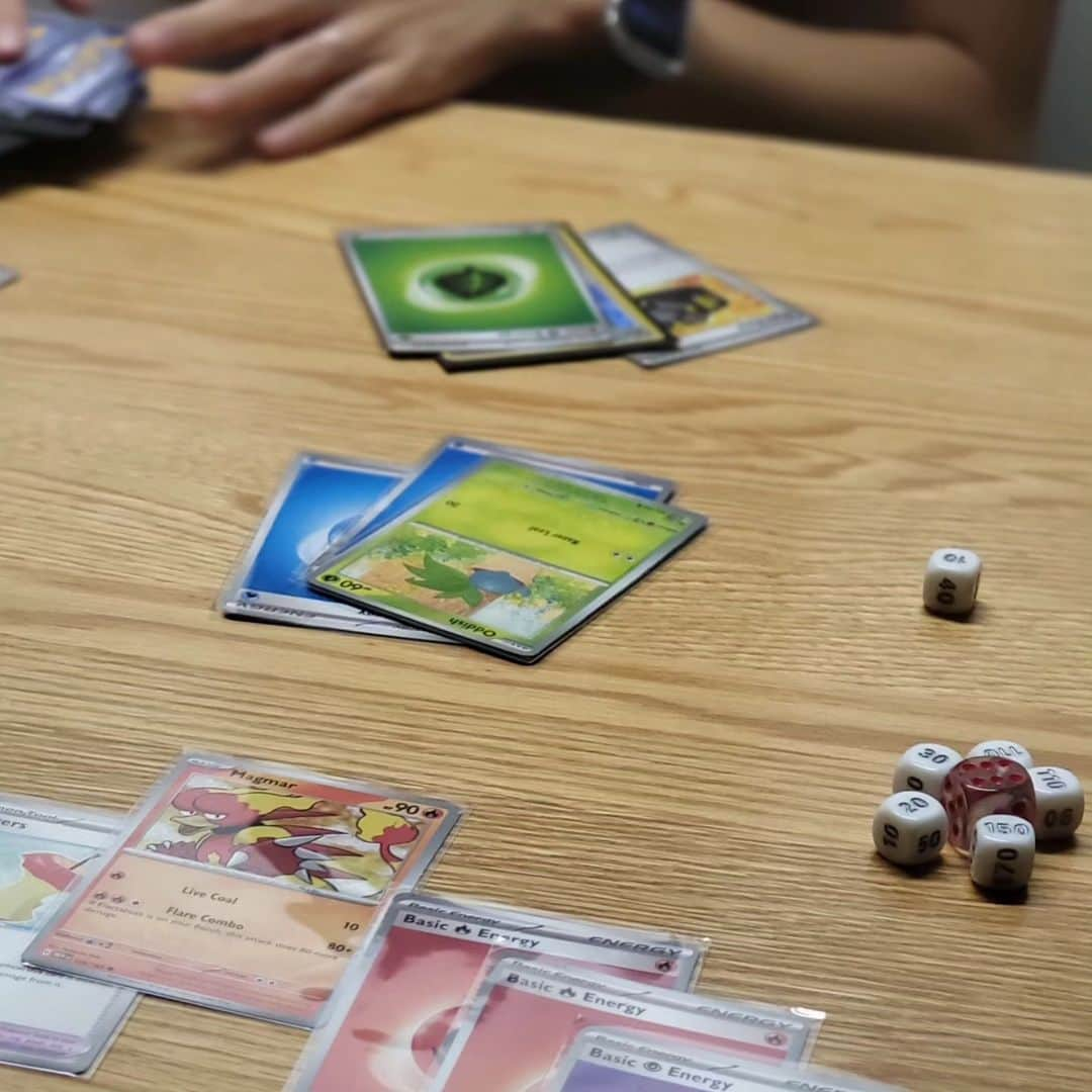 何維健さんのインスタグラム写真 - (何維健Instagram)「Alot of you asked me what are our best pulls since we got that bunch of #POKEMON151 products. Well here they are...  The truth is, I don't really fancy #pokemontcg cards myself, Jellies loves Gen 1 Pokémons alot and is really passionate about the game more than me.  For me, I don't feel anything much when I open these packs and did these card pulls really. My real joy comes from being able to sit down with Jellies after a long day with Nori turned in for the night to spend that quality time and play together and relax.  #pokemon #lovelanguage #qualitytime」10月16日 17時03分 - derrickhoh