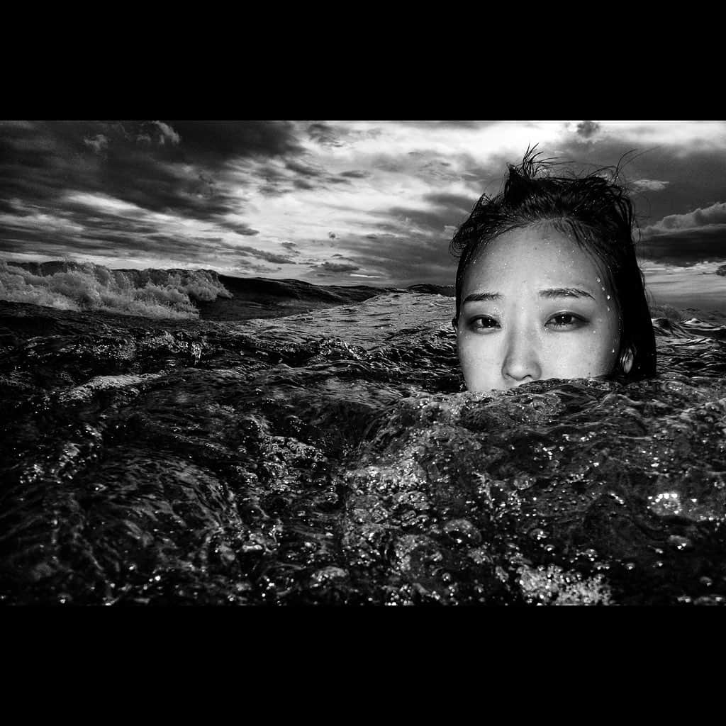 Tatsuo Suzukiさんのインスタグラム写真 - (Tatsuo SuzukiInstagram)「The sea @natsuho.x_x」10月16日 8時41分 - tatsuo_suzuki_001