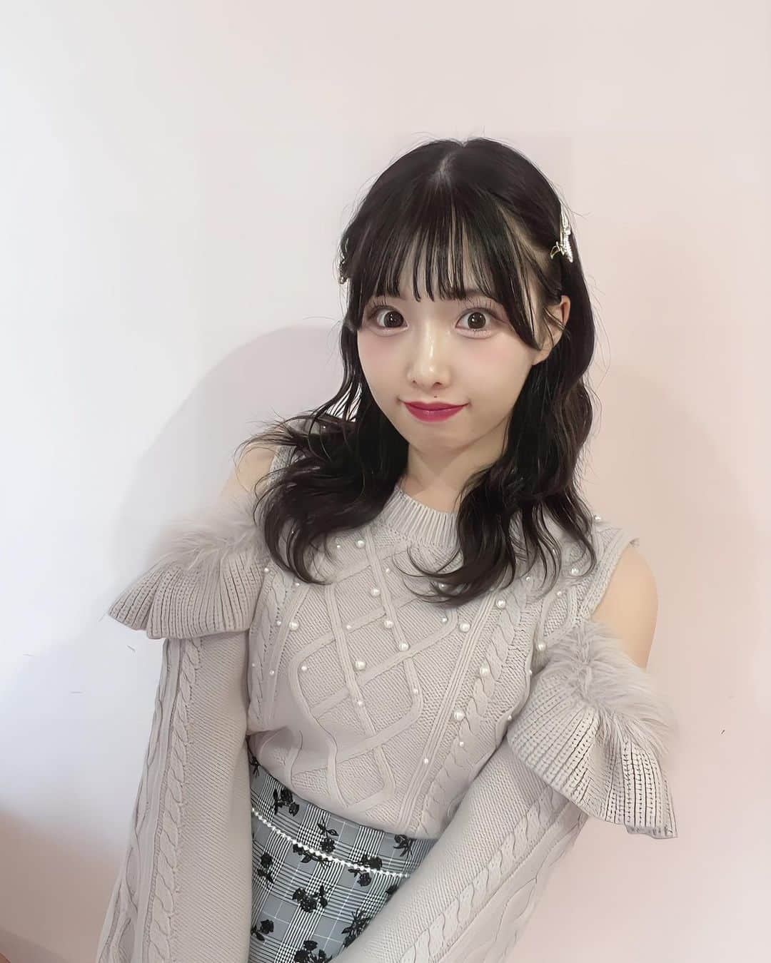 evelynのインスタグラム：「Coming Soon New Coordinate🐰♥︎ ㅤㅤㅤㅤㅤㅤㅤㅤㅤㅤㅤㅤㅤ \ 10月中旬入荷予定 / #ショルダーカットニットOP ¥6,900 ㅤㅤㅤㅤㅤㅤㅤㅤㅤㅤㅤㅤㅤ #evelyn #エブリン」