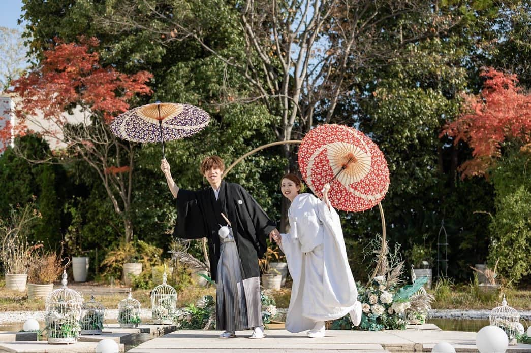 【公式】アールベルアンジェ奈良～結婚式場･ゲストハウス～さんのインスタグラム写真 - (【公式】アールベルアンジェ奈良～結婚式場･ゲストハウス～Instagram)「紅葉シーズンの和装🍁🕊️  >>>@artbellangenara   #アールベルアンジェ奈良 #奈良プレ花嫁  #結婚式準備 #結婚式コーデ #結婚式  #プレ花嫁 #卒花嫁 #アールベルアンジェ #奈良花嫁 #関西花嫁 #式場探し」10月16日 9時02分 - artbellangenara