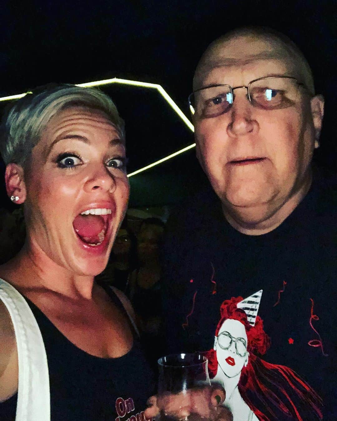P!nk（ピンク）のインスタグラム：「Happy heavenly birthday Daddy-Sir. Thanks for the visit yesterday. Miss you.」