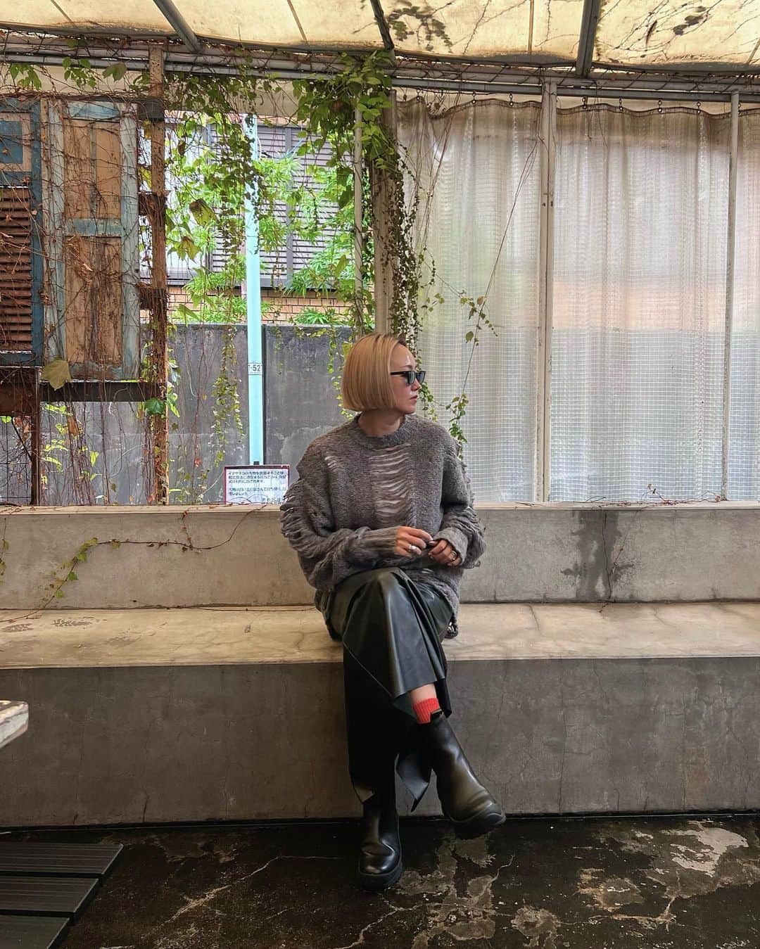 のインスタグラム：「🪢🪡 スラッシュニットが丁度いい時期。 @prankproject_official」