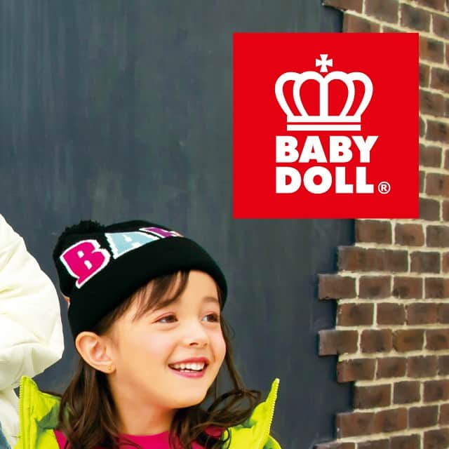 BABYDOLL(子ども服ブランド ベビードール)のインスタグラム：「＼冬ビジュアル公開！／ 👑2023 Winter Collection👑 coming soon…  この冬大注目のアイテムたちが これから続々と登場します！  みなさまどうぞお楽しみに♪  ▷▷詳しくはインスタトップのハイライトから 特集ページをCheckしてね！  #冬コーデ #冬服コーデ#ストリートファッション #親子コーデ #リンクコーデ #おそろコーデ #お揃いコーデ #むすめふく #女の子服 #女の子ママ #娘コーデ #むすこーで #男の子コーデ #男の子ママ #男の子服 #兄妹コーデ #姉弟コーデ #女の子ベビー #男の子ベビー #キッズコーデ #子供服 #子ども服 #こどもふく #キッズ服 #オシャレキッズ #キッズコーデ #子供服 #子ども服 #こどもふく #キッズ服 #子どものいる暮らし #ベビド #ベビド着てみた」