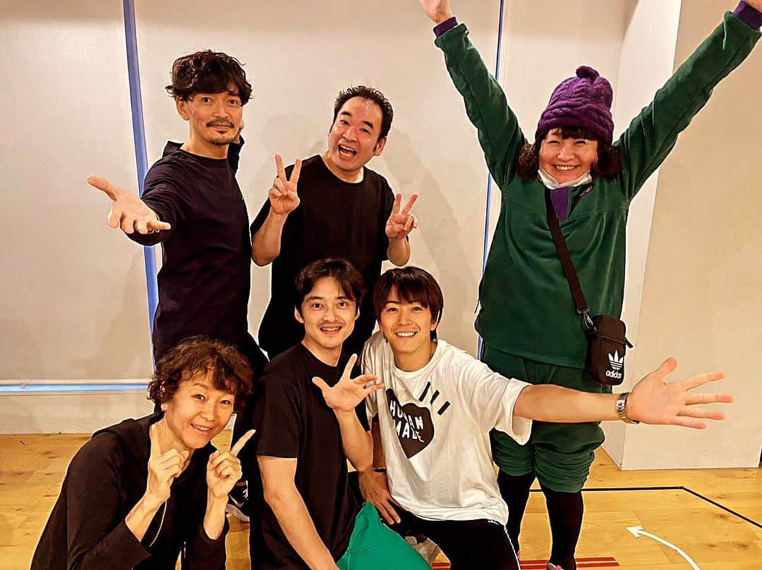加藤啓さんのインスタグラム写真 - (加藤啓Instagram)「稽古終了！　　  豊かな稽古にしてくれたスタッフ、キャストに感謝。  いよいよ劇場入り。 お祭りはもうすぐだ🌾  #加藤啓アワー #バカ息子は光を放つ」10月16日 11時31分 - kato_kei