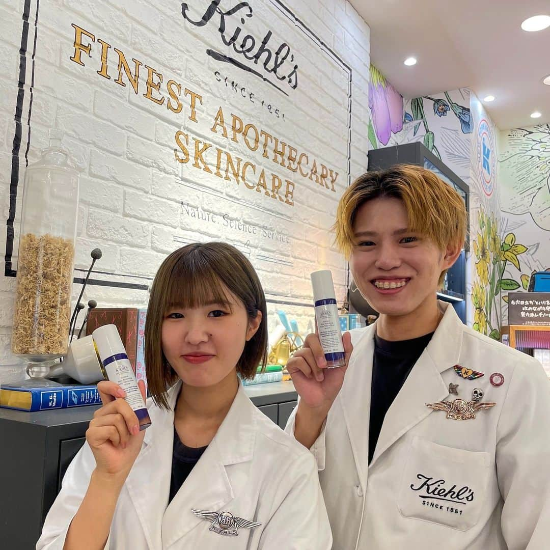 キールズ Kiehl's Japanさんのインスタグラム写真 - (キールズ Kiehl's JapanInstagram)「＼肌測定イベント、予約終了間際！／ 10/18(水)～10/24(火)の1週間限定で、阪急うめだ本店 2階 きれいきれいスタジオにて、「 #キールズ レチノール スペシャルイベント」を開催！阪急うめだ本店初導入の高機能肌測定機での肌測定体験も！ 肌測定に優先的にご案内できる、ご予約は明日12:00まで👀 ご予約頂いたお客様限定の特典もあるのでお見逃しなく！ ストーリーズのリンクからご予約受付中です✨  期間：10/18(水)～10/24(火) 時間：10:00～20:00 会場：阪急うめだ本店 2階 きれいきれいスタジオ   ※予約完了後、確認のため店舗（06-6313-7524）よりお電話を差し上げます。予めご了承ください。 ※特典は無くなり次第終了となります。 ※肌測定は事前予約なしでもご体験いただけますが、空きがない場合はお待たせする場合がございます。 @kiehlsjp #kiehls #スキンケア #肌測定」10月16日 12時00分 - kiehlsjp