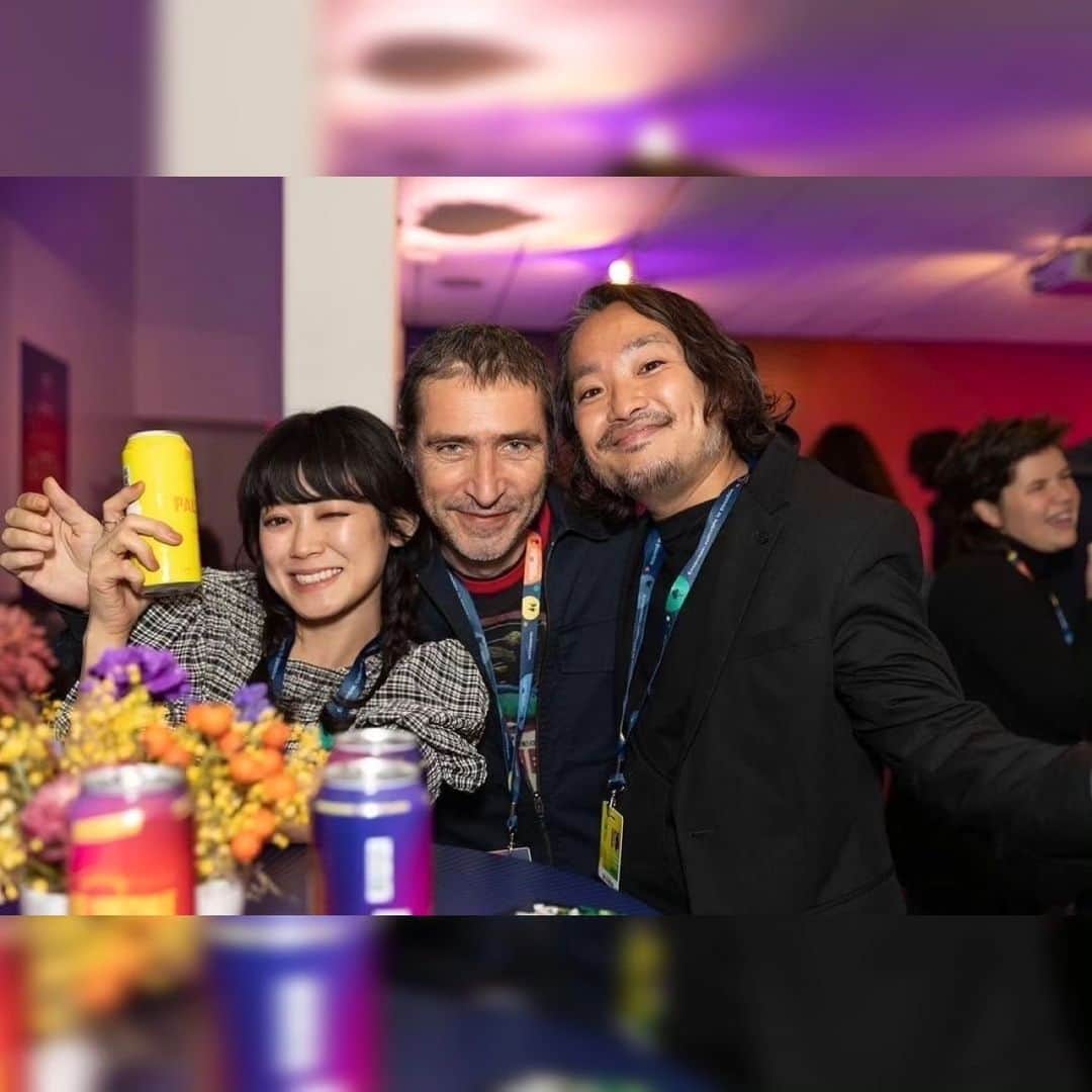 宇賀那健一さんのインスタグラム写真 - (宇賀那健一Instagram)「After the world premiere of "THE GIRLS" at the Festival Du Nouveau Cinema De Montreal and the Canadian premiere of "VISITORS -COMPLETE EDITION", I have returned to Japan. Following the "EXTRANEOUS MATTER-COMPLETE EDITION" the year before last and "MADE IN UGANA: THE VERY SPECIAL SÉANCE" last year, this year we will be presenting two films at such a great festival. I can't believe how many times I think about it. I love all the festivals that have screened my films, but the Festival Du Nouveau Cinema De Montreal is the most special festival in the world for me, as it found me when I had not yet been selected in many festivals and has been watching over me. It is the festival where I send my films before any other, and at the same time, it is the festival where I am the most nervous to send my film. That's why I was embarrassed to admit that I cried a little while eating lunch when I heard the news that the last of the four screenings this year was full. I really love Montreal for its beautiful scenery, delicious food and kind people. I always participate in the festival thinking that this year will probably be the last time I will be allowed to participate in this festival, but at the same time, when I am making a film, I am thinking that I have to make an interesting film so that I can go back to Montreal again. Thank you to everyone who came across me and my film at this year's festival. I hope to see you all in my beloved Montreal again someday. I will continue to do my best.  モントリオール・ヌーヴォー・シネマ映画祭での『愚鈍の微笑み』のワールドプレミア、そして『悪魔がはらわたでいけにえで私』のカナディアンプレミアを終えて帰国しました。 一昨年の『異物-完全版-』、昨年の『宇賀那健一監督短編集：未知との交流』に続いて、今年は『愚鈍の微笑み』と『悪魔がはらわたでいけにえで私』の二作品の上映していただけたこと、何度考えてみても信じられないくらい本当に光栄なことです。 僕の作品を上映した下さった映画祭は全て本当に大好きですが、この映画祭はその中でも特別な映画祭です。 映画が完成したらどこよりも早く作品を送る映画祭であると同時に、送るのが一番緊張する映画祭でもあります。 モントリオールの美しい景色や美味しいご飯や優しい人々が本当に大好きです。 いつも、きっとこの映画祭に参加させてもらえるのは今年が最後だろうと思って映画祭に参加していますが、それと同時に映画を作っているときはまたモントリオールに行けるくらい面白い作品を作らなくてはと思って作品作りをしています。 今年の映画祭で僕と僕の作品に出合ってくれた皆様、有難う御座いました。またいつか愛するモントリオールの皆さんに会えますように。これからも頑張ります。  #FNC2023 #愚鈍の微笑み #悪魔がはらわたでいけにえで私 #kenichiugana」10月16日 17時28分 - kenichiugana
