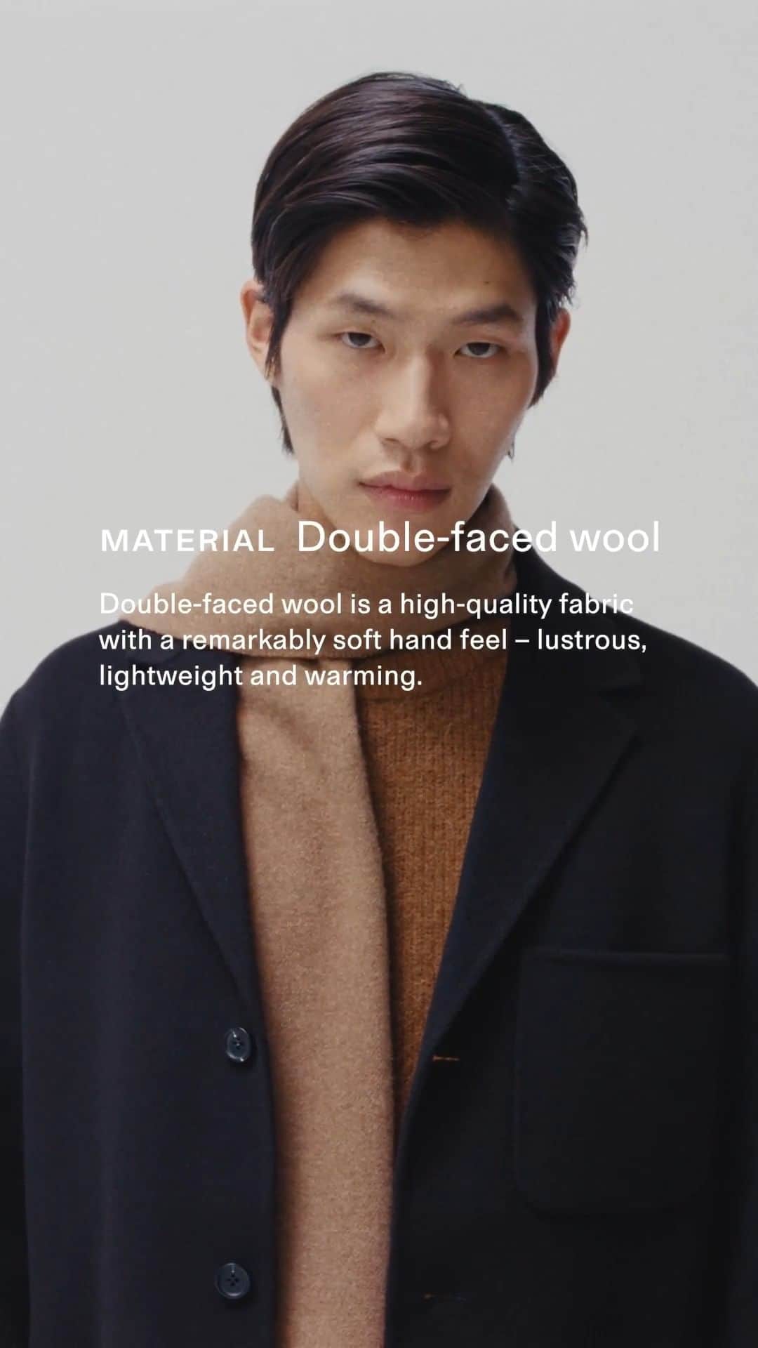 ARKETのインスタグラム：「Double-faced wool is a high-quality fabric with a remarkably soft hand feel – lustrous, lightweight and warming. Full-bodied yet not bulky, these pieces are unlined, offering a minimal and elegant character. Explore our latest edit: link in bio. - #ARKET」