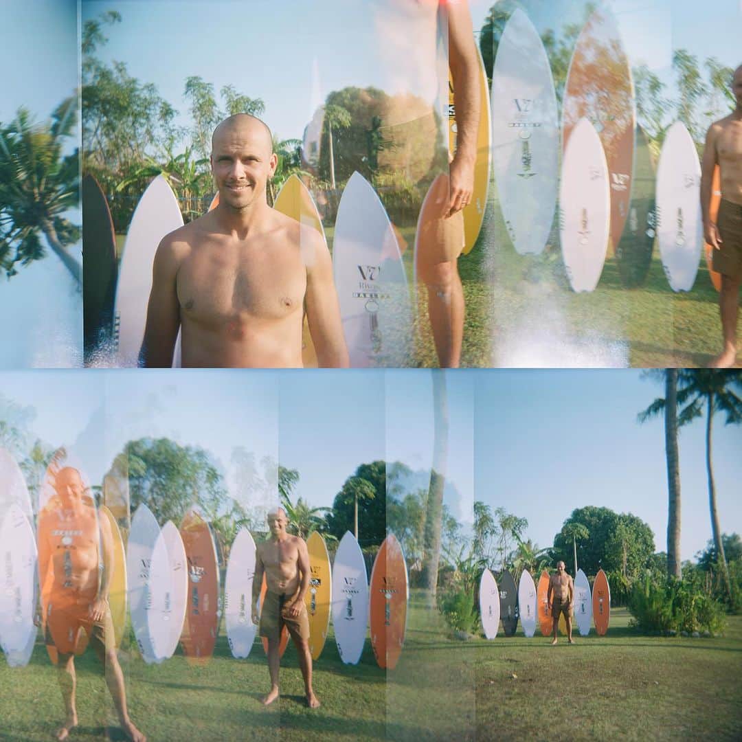 ジュリアン・ウィルソンのインスタグラム：「Some really cool film shot by @lawrence_photo from our recent trip to Indonesia with @oscarsalt — Lots of vivid colours and good memories here. Waves could have been better but we made the most of it. All of the @rivvia.projects product we’re wearing is part of our latest collection landing online this week. Cannot get enough of those “HeatMap” trunks. Maybe my fave we’ve designed to date. So rad.」