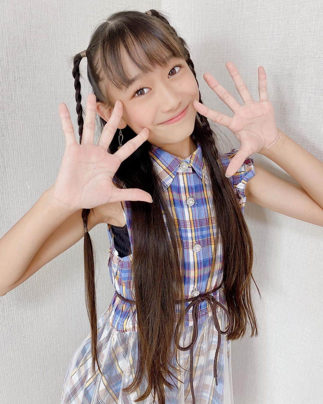 のインスタグラム：「💗藤林夢(Yume)💗 @yumemama.mini   ❤︎ ❤︎ ❤︎  #藤林夢#夢#ゆめ#ユメ#yume#유메#okinawa#japan#girl#4xstAr5#シスタ#dance#sing#model#japanese#pink#ティーンアイドル#アイドル#プレティーン#idol#ジュニアアイドル#最強#小学生#js6#女の子#pretty#love#cute#💗#親管理」