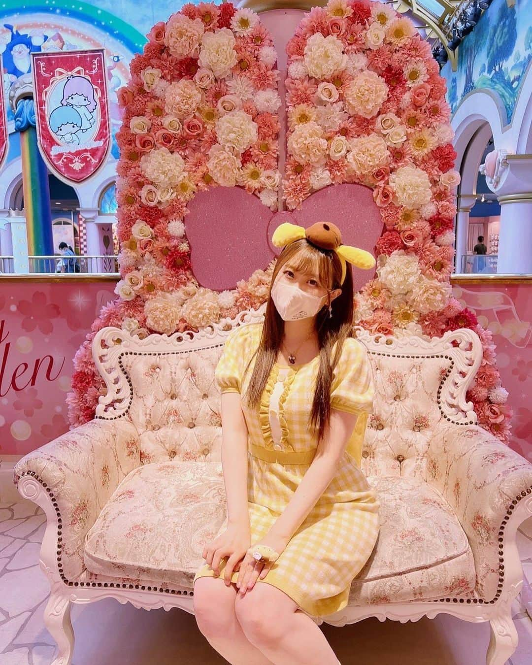 鈴乃八雲さんのインスタグラム写真 - (鈴乃八雲Instagram)「💒💕👰‍♀️ #ピューロランド #ピューロ　#puroland #puro  #ポムポムプリン #pompompurin #プリン　#purin #プリンくん  #kawaii #cawaii #cute #pretty #可愛い　#かわいい　#可愛 #可愛い物が好き #pop  #sanrio #sanriocharacters #sanriojapan #sanriolover #サンリオ #サンリオ好きな人と繋がりたい #サンリオキャラクターズ #サンリオ好き #サンリオキャラクターズ #推し」10月16日 13時26分 - yakumo_suzuno