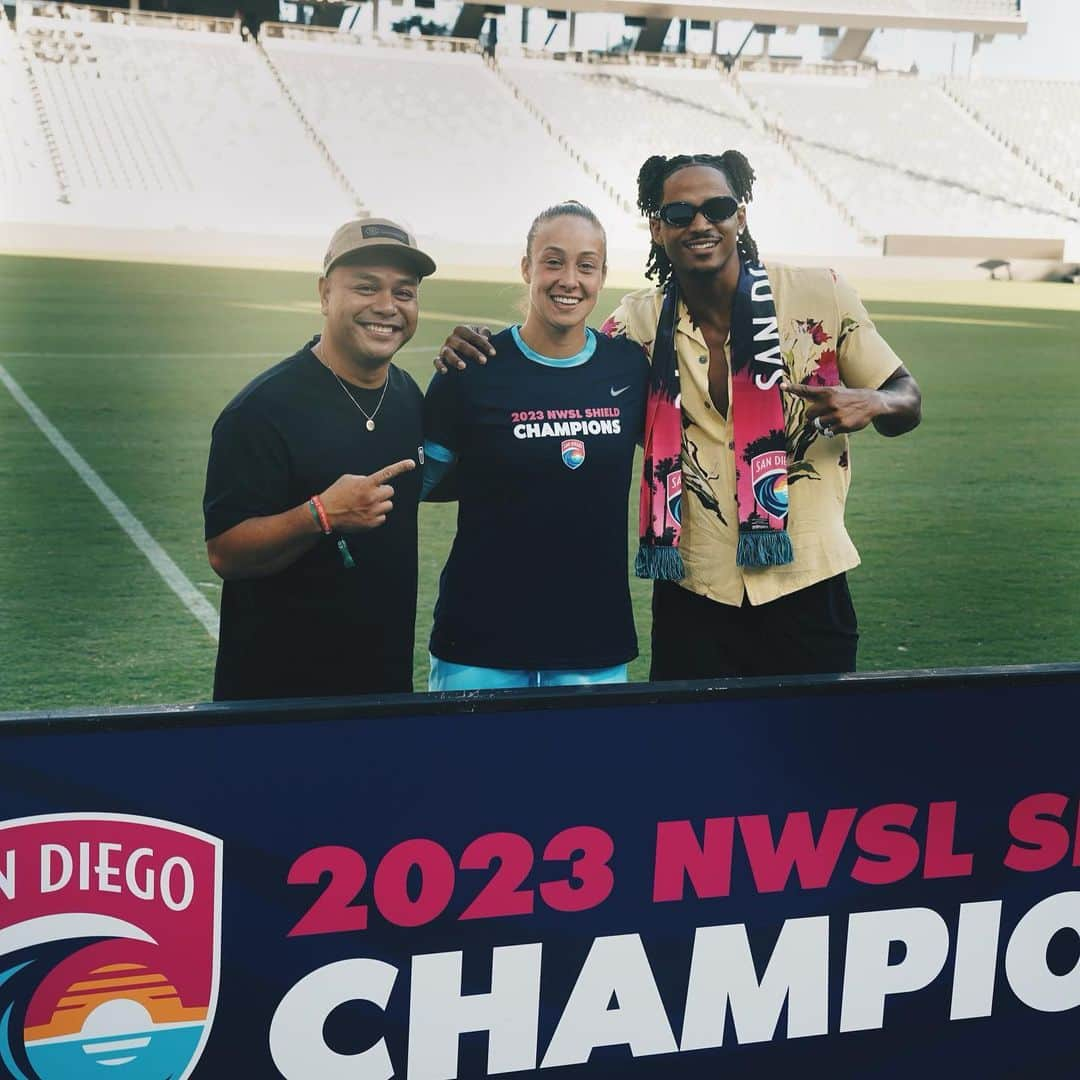 コーデル・ブローダスさんのインスタグラム写真 - (コーデル・ブローダスInstagram)「Congrats to the Champs @sandiegowavefc ⚽️💙 📷 @wowkoby」10月16日 13時48分 - cbroadus