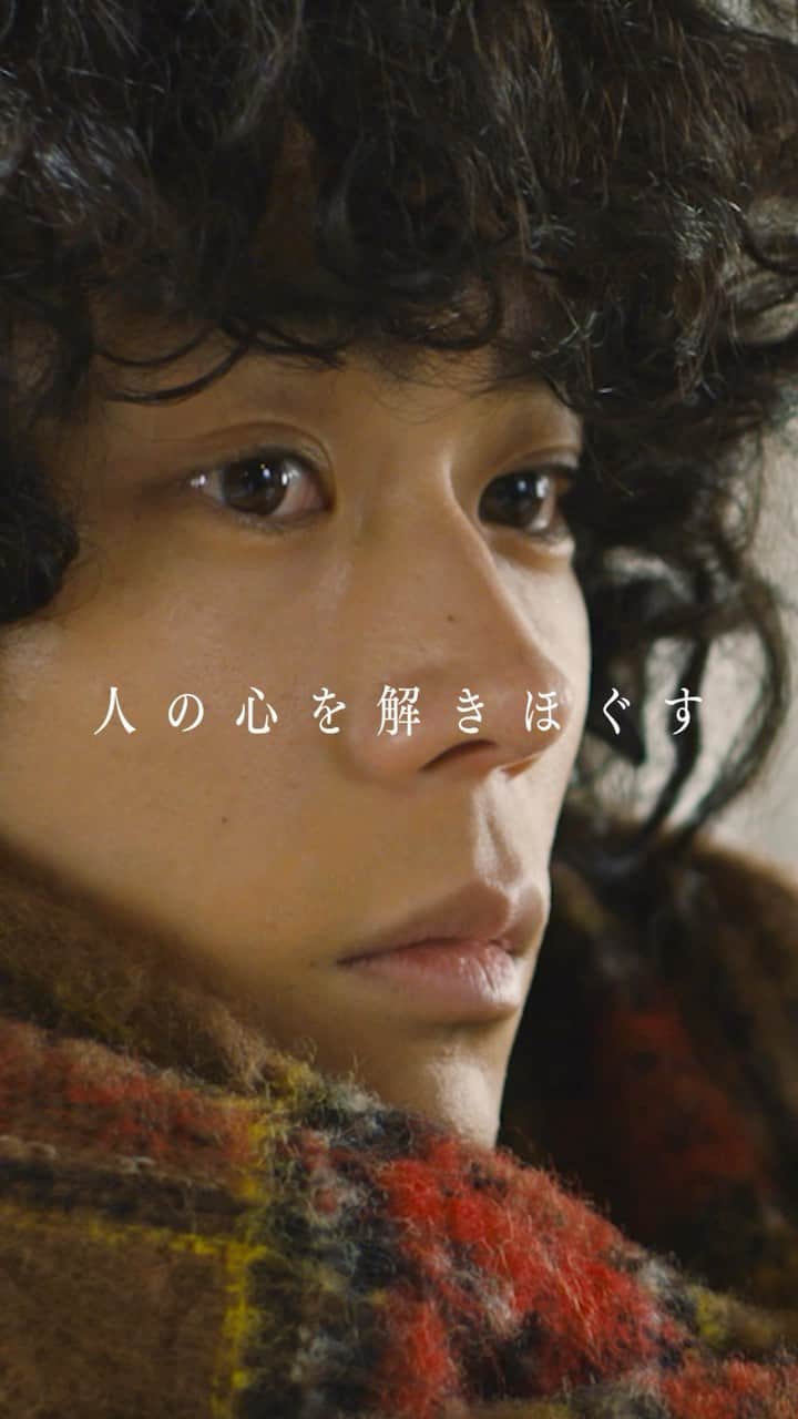 のインスタグラム：「. ||◤㊗️今年公開の映画初！ 　週末動員ランキング5週連続No.1🌟◢||  映画『#ミステリと言う勿れ』 大ヒット上映中！  10月15日(日)までの公開から31日間で... 💭観客動員：278万人 💭興行収入：37.6億円  を突破✨  ドラマを観てなくても リピートでも楽しめる🎬  まだまだ劇場でお待ちしています🍿  #ミステリと言う勿れ #ミスなか #菅田将暉 #松下洸平 #町田啓太 #原菜乃華 #萩原利久 #鈴木保奈美 #滝藤賢一 #でんでん #野間口徹 #松坂慶子 #松嶋菜々子 #伊藤沙莉 #尾上松也 #筒井道隆 #永山瑛太 #角野卓造 #段田安則 #柴咲コウ #kinggnu」