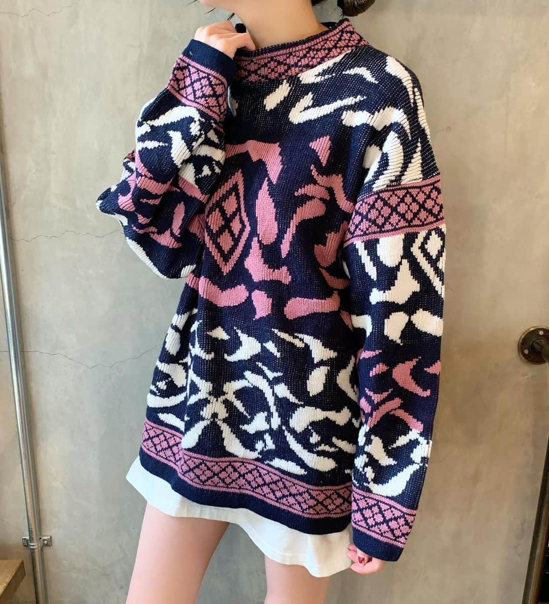 birthdeathのインスタグラム：「New Arrival  80's Arabesque pattern sweater  🦋オンラインストアに掲載中です。  #birthdeath #vintage」