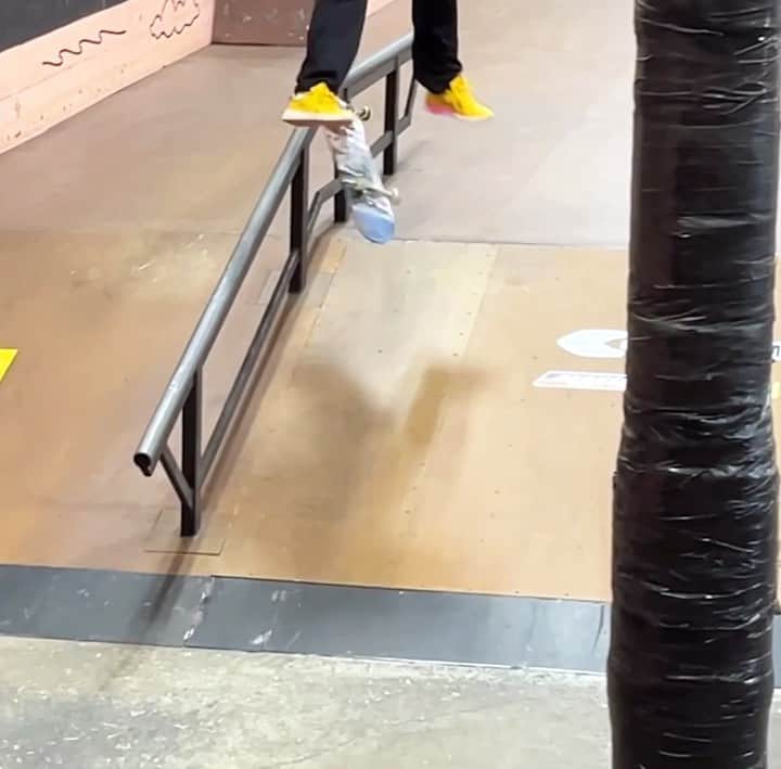マニー・サンティアゴのインスタグラム：「Partnering up with the @olympics for the Street Challenge “Lets Move” Info Below:  Skateboarders will compete in 3 categories: Skateboarding Park, Skateboarding Real Street (in the streets), and Skateboarding Plaza/park (skateparks). Winners, chosen by a panel of experts and through fan voting, will receive a unique behind-the-scenes experience at an Olympic Games qualification event with VIP meet and greets with the top skateboarders in the world!  The Let’s Move Street Challenge is open for submissions from September 23rd to October 23rd, this initiative aims to inspire young people to embrace urban sports and active lifestyles.  GOODLUCK EVERYONE ➡️ LINK IN BIO」