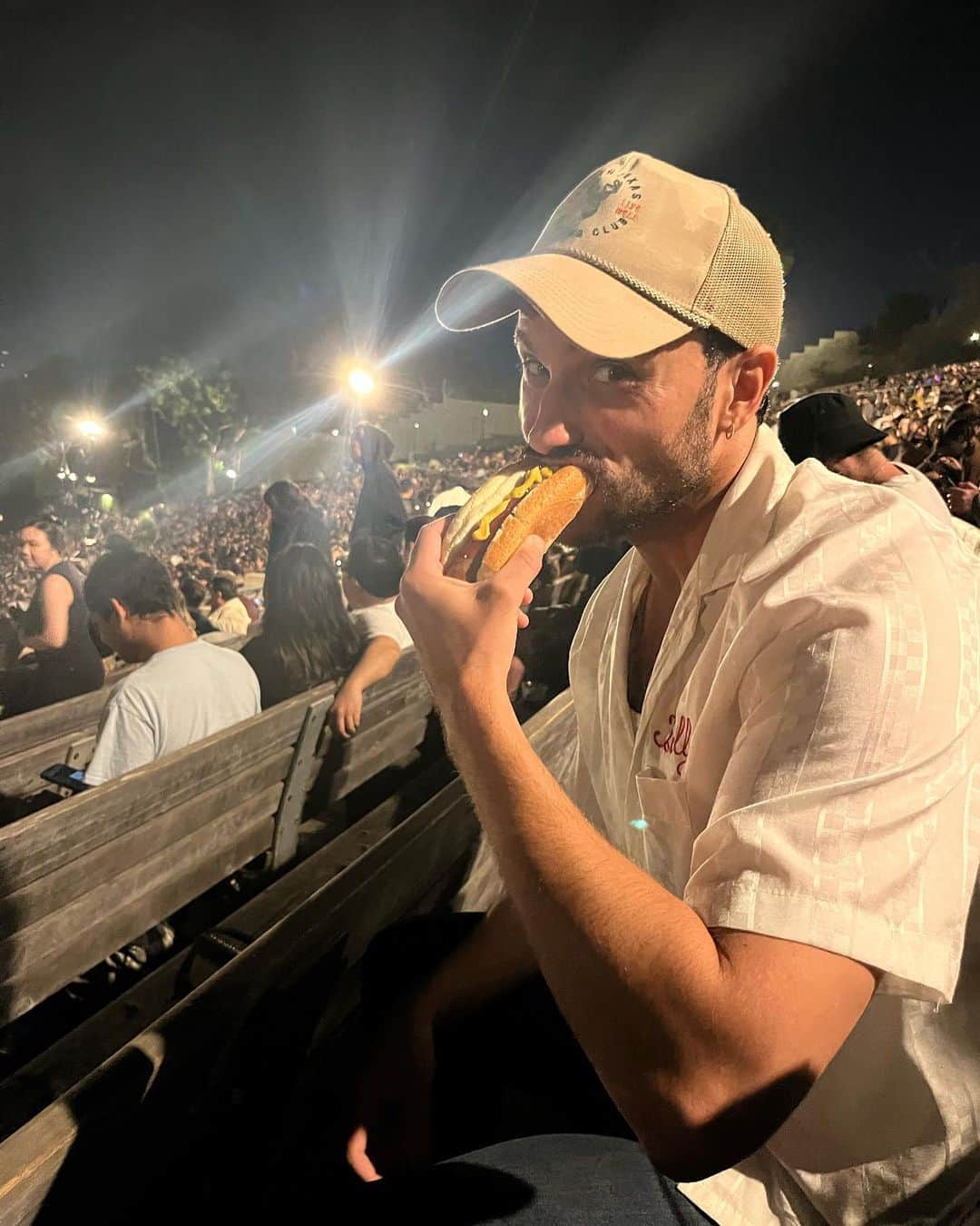 ジャック・ファライーのインスタグラム：「Triptych of pleasure at the death cab/ postal service show. Or as i heard a 9 year old shout at his parents: “we’re going to see the mailmen?!”」
