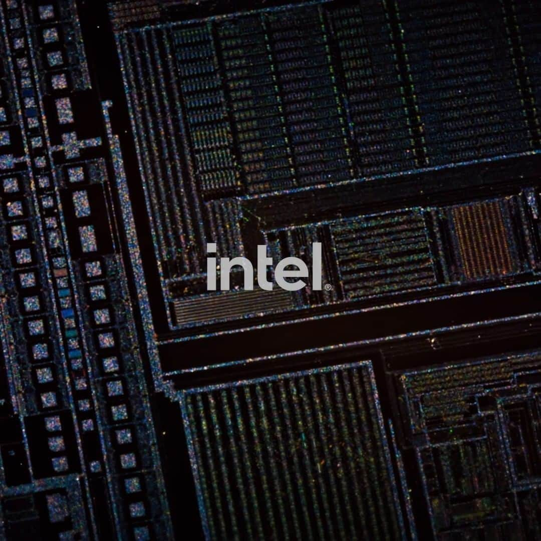 インテルのインスタグラム：「The innovations of tomorrow are etched in the silicon of today. The platform of progress #StartsWithIntel」