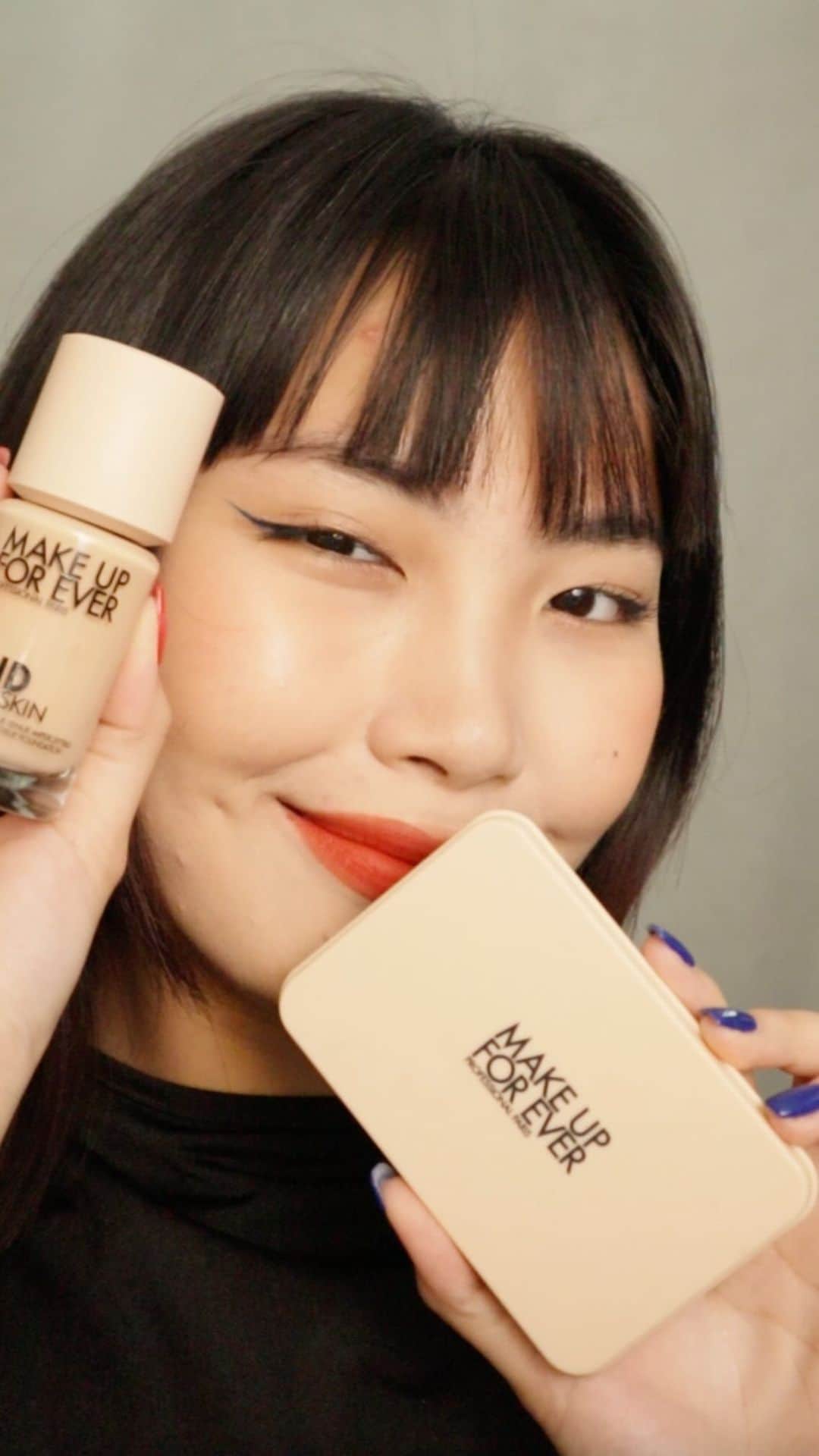MAKE UP FOR EVER OFFICIALのインスタグラム：「TIPS FROM OUR PROS   @lleejan shows how to apply our all-time favorite #HDSKIN Liquid Foundation and our new #HDSKIN Powder Foundation. Which team are you?   #FocusOnMe #MAKEUPFOREVER」
