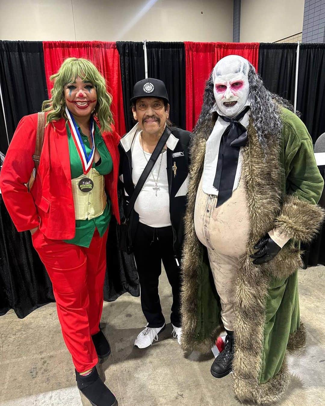 ダニー・トレホのインスタグラム：「Thank you Virginia for an amazing time at @NightmareWeekendRichmond! All of your cosplay was badass, hope to come again next year! #NightmareWeekendRichmond」