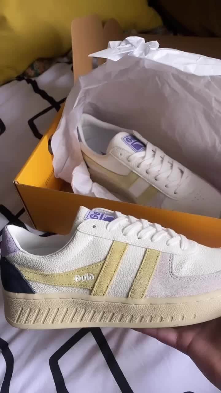 のインスタグラム：「Unboxing our classic Grandslam Trident 👟⁠ ⁠ Shop now at Gola.co.uk⁠ 🔎 style:  Grandslam Trident」
