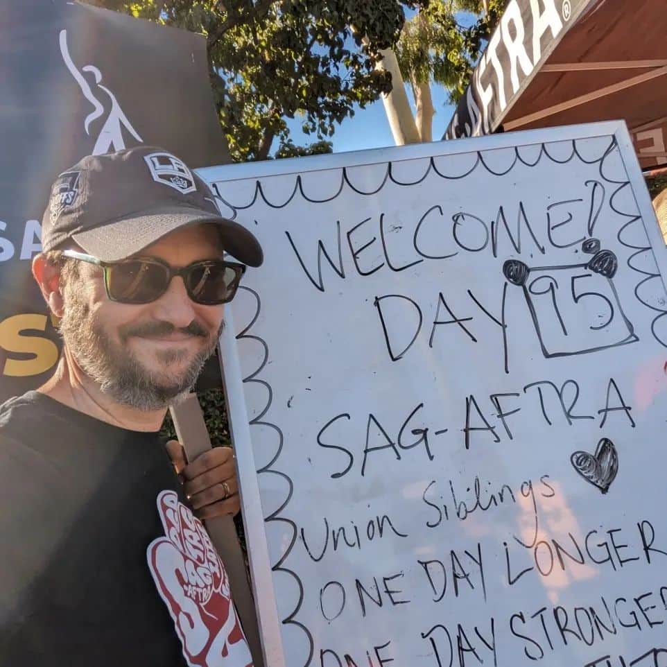 ウィル・ウィトンのインスタグラム：「Not workin'  #sagaftrastrong #unionproud」