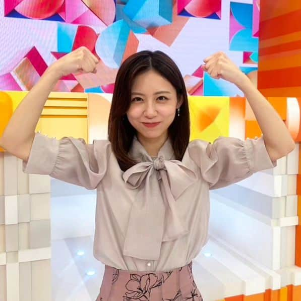 フジテレビ「めざましテレビ」さんのインスタグラム写真 - (フジテレビ「めざましテレビ」Instagram)「小山内です💪  どうしてこのポーズになってしまったか覚えていませんが（笑） やるぞー！という気合の現れです😂  ポーズのレパートリーがないのが バレバレですね…💦  #小山内鈴奈 #めざましテレビ」10月16日 17時40分 - mezamashi.tv