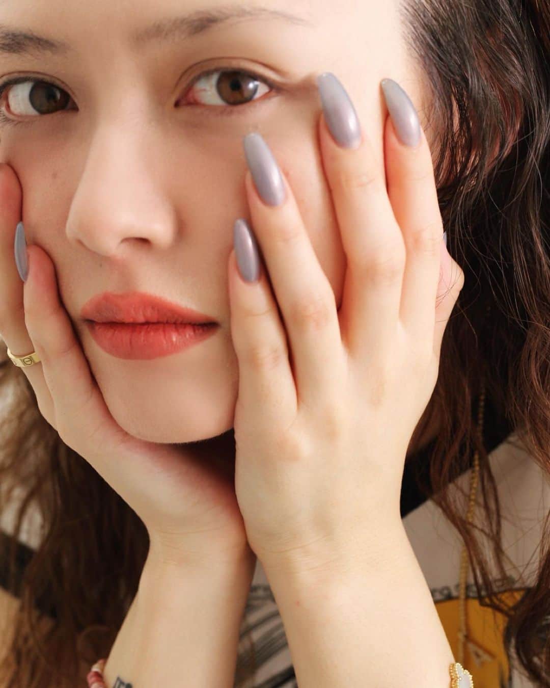 Niinaのインスタグラム：「new nails👽🛸」