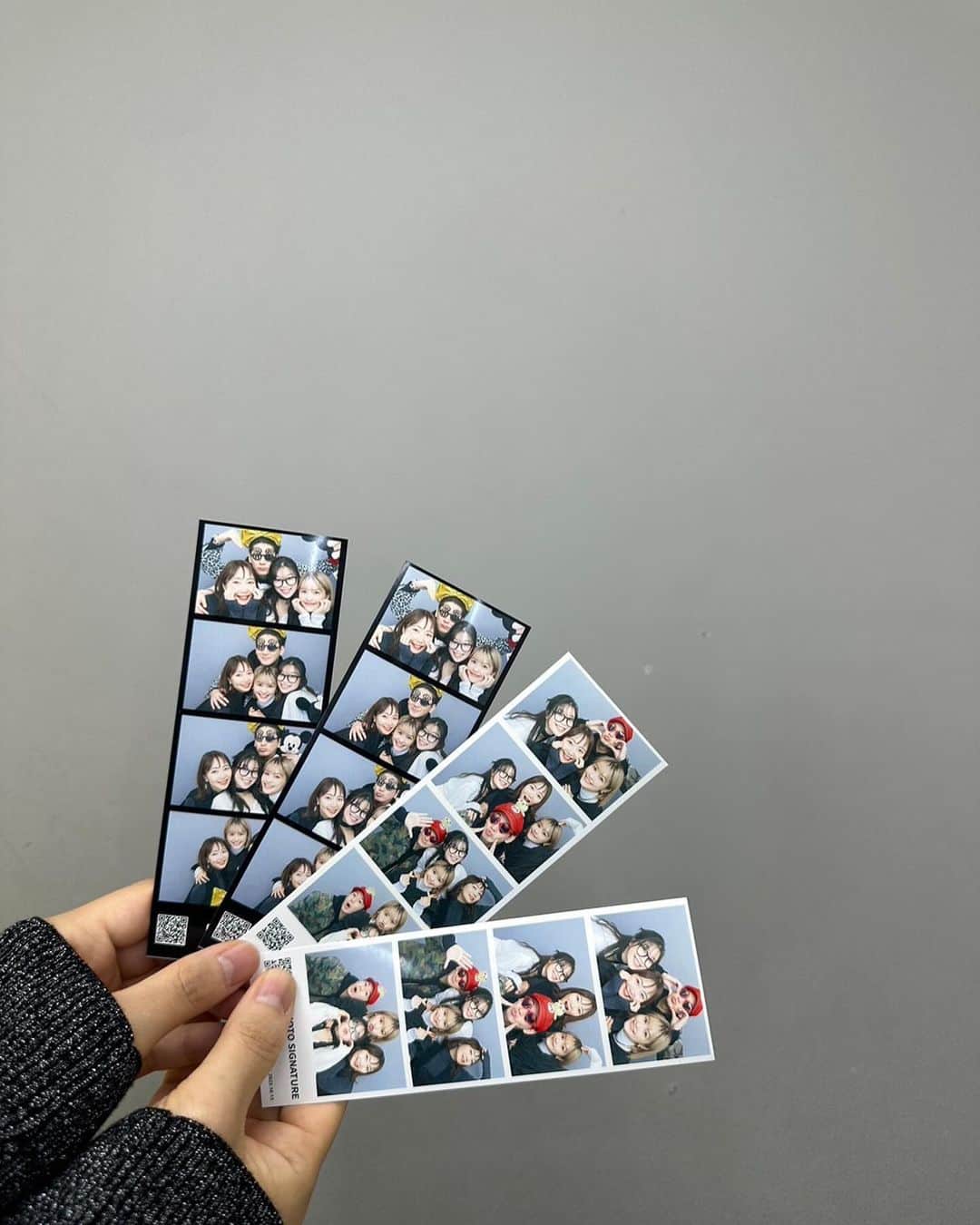 昆夏美のインスタグラム：「. 韓国楽しかった🇰🇷 . . . どの瞬間を切り取っても 楽しい旅行でした✈️ さやちゃん、りゅう、ありがと🫶🏻 . そしてスハのエポニーヌが観れて 本当によかった🩷 素晴らしすぎた👏🏻👏🏻👏🏻」