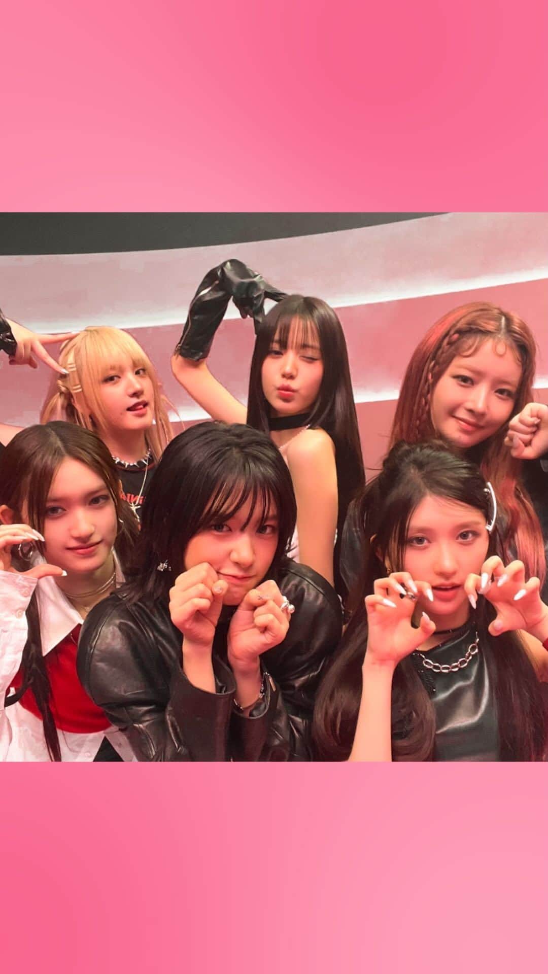IVEのインスタグラム：「IVE가 생각하는 고양이 포즈 확인하고😾 YouTube Shorts 에서 #BaddieChallenge 참여해보세요! @ivestarship」