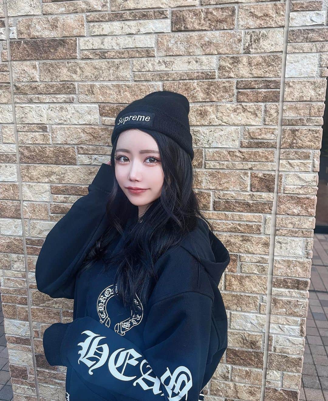 濱野吹雪のインスタグラム：「⋆⸜♱⸝‍⋆  #クロムハーツ #ストリート  ・ 仕事用アカウントもフォローしてねん‎🥀 @m.alice_110521」
