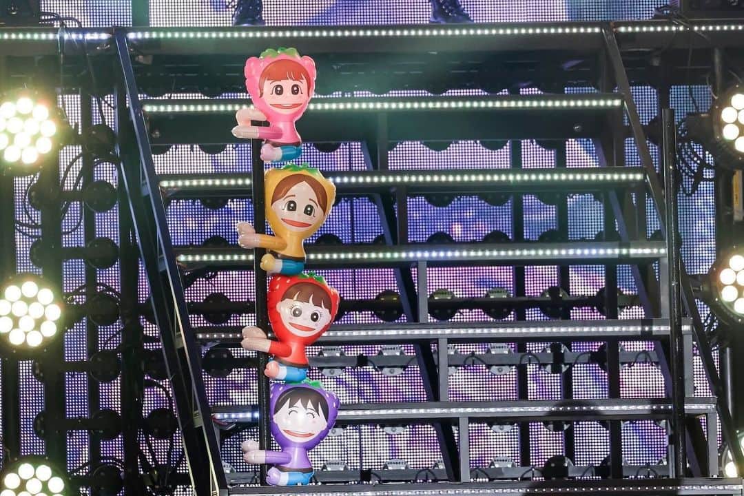 ももいろクローバーZさんのインスタグラム写真 - (ももいろクローバーZInstagram)「2023.10.15  MOMOIRO CLOVER Z 15th Anniversary Tour 「QUEEN OF STAGE」  #ももクロ #momoclo #ももQ #ももQふぁいなる #15周年ツアー #ファイナル  #完走」10月16日 18時19分 - mcz517_official