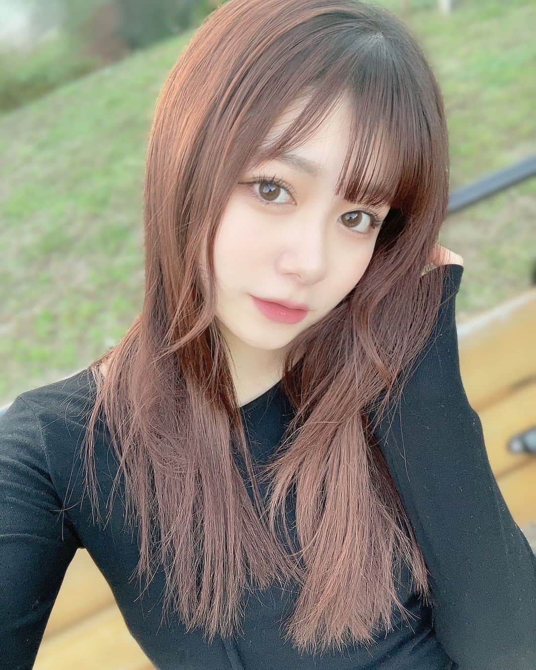 熊谷真里（まりくま）のインスタグラム：「⁡ ⁡ 皆はオフの日なにして過ごしてる？？😗 ⁡ ⁡ポニテしてたけど下ろしたから、髪の毛ふわふわ🤨 ⁡ ⁡ ⁡ ⁡ ⁡ ⁡ ⁡ ⁡ ⁡ ⁡ いつもいいね＆コメントありがとうございます🧸🎀 ⁡ ⁡ ⁡ #まりくま #Popteen #POP #instalike #instadaily #instafashion」