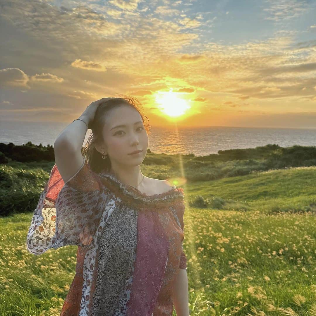 きりたんぽさんのインスタグラム写真 - (きりたんぽInstagram)「石垣島の夕日が最高すぎた🌅」10月16日 18時47分 - kiritampopopo