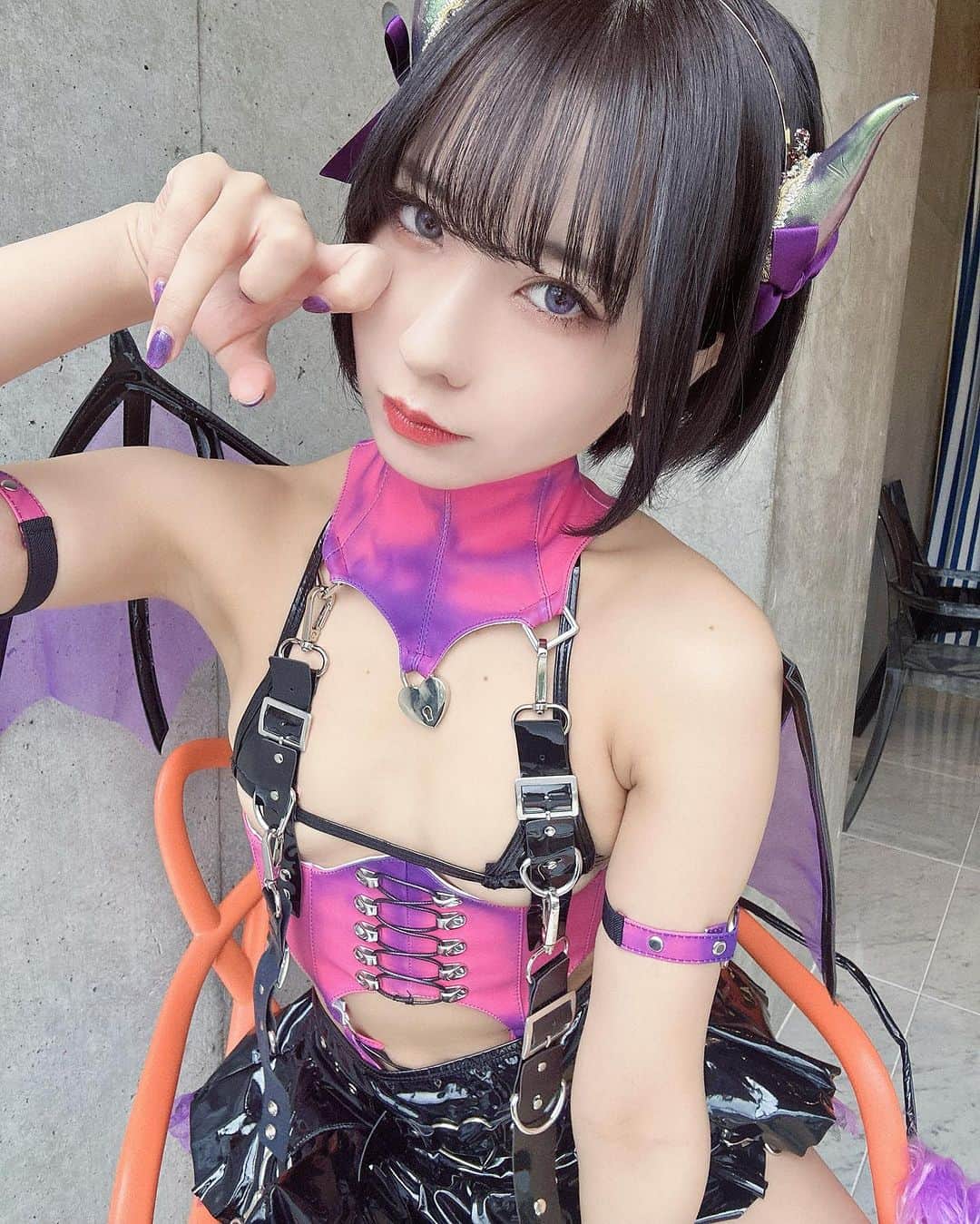 鳴上なごねのインスタグラム：「10月の撮影会もありがとうございました‼️ 次は11月18日です。空けておいて〜！  #selfie #自撮り界隈 #グラドル自画撮り部 #グラビア #gravure #グラビアアイドル #model #cosplayer #cosplay #cosplaygirl #japanesegirl #鳴上なごね #followｍe #いいねください #셀피 #サキュバス #ハロウィンコスプレ #ハロウィン  #Halloween」